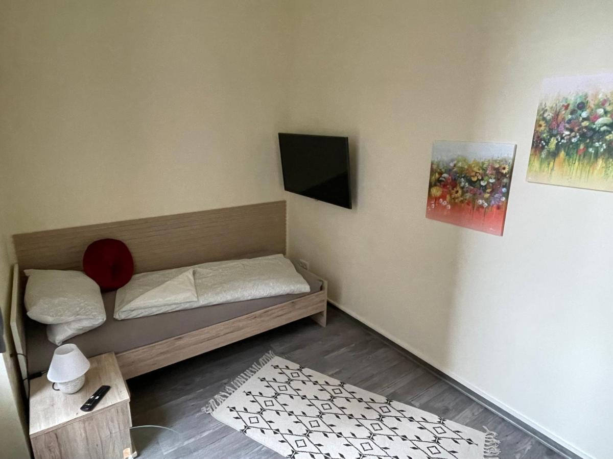 Elisabett Erfurt - Apartment Elisa - 4 Schlafzimmer Und 2 Baeder, Bis 6 Personen Esterno foto